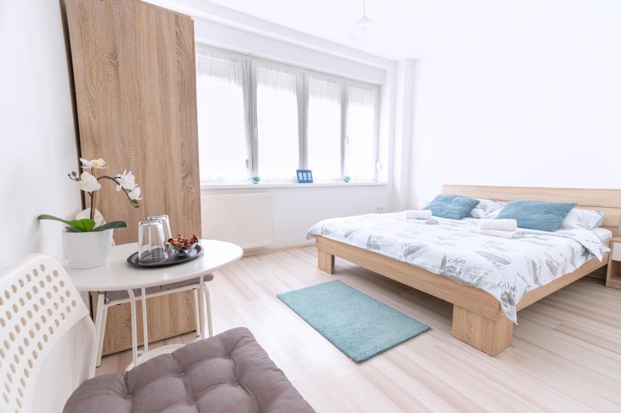 The Dots Hostel Zagreb Eksteriør bilde